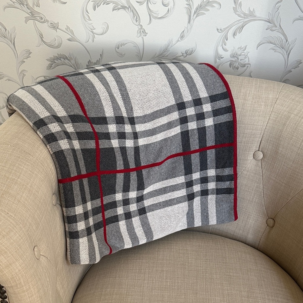 🩶 ASPEN blanket throw red gray cream plaid like new throw home decor cozy